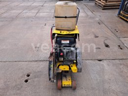 Online árverés:   WACKER BFS 100 (03)