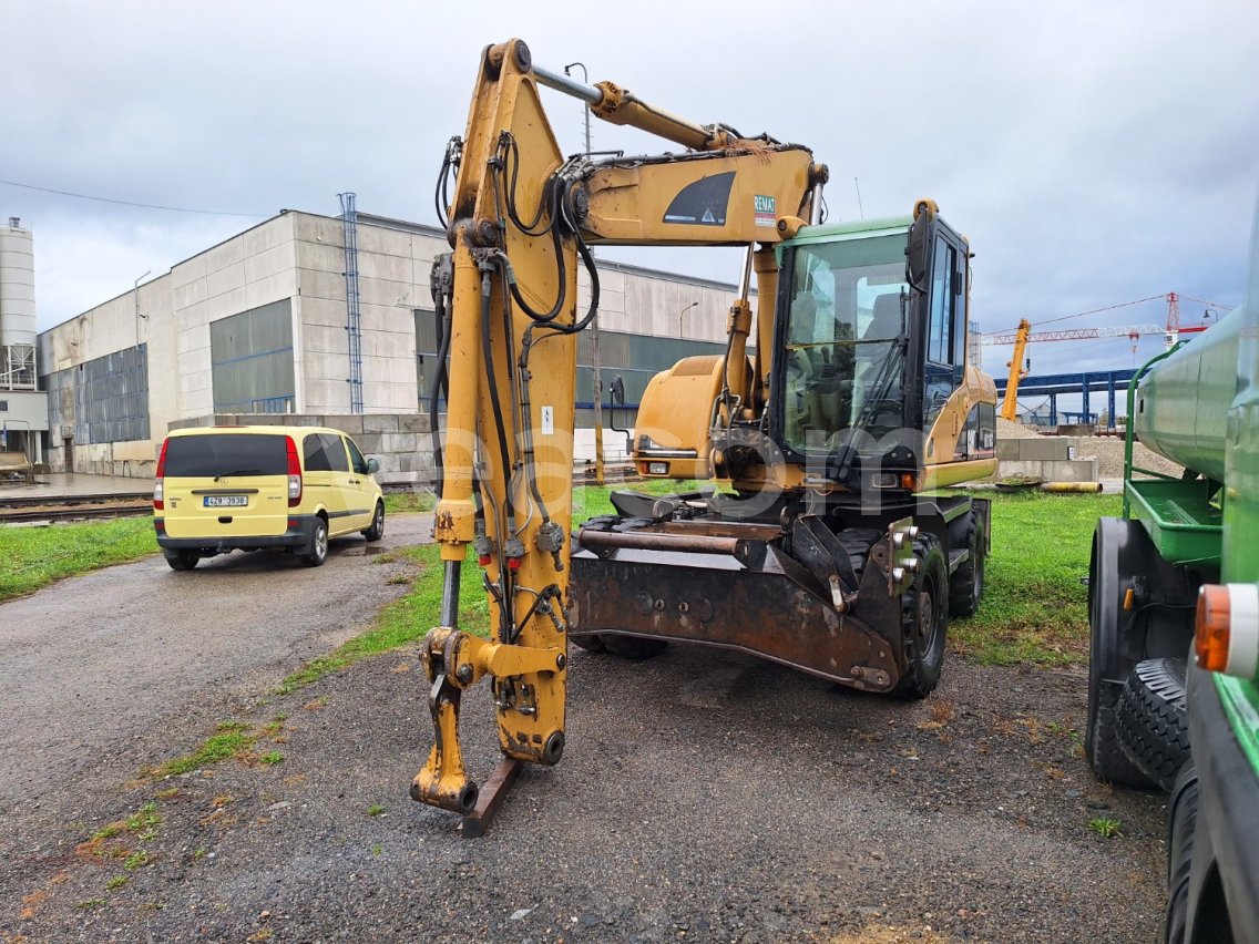 Online aukce: CATERPILLAR  M 316 C 4X4