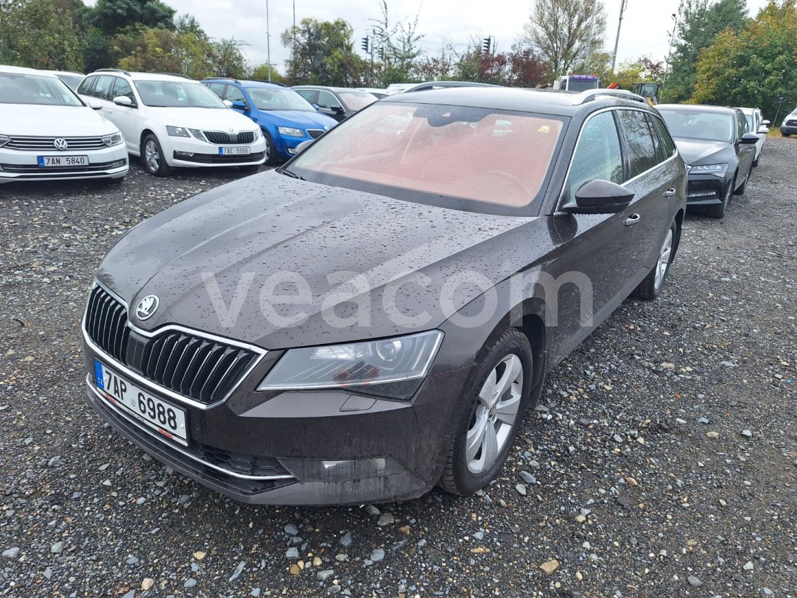 Online aukce: ŠKODA  SUPERB