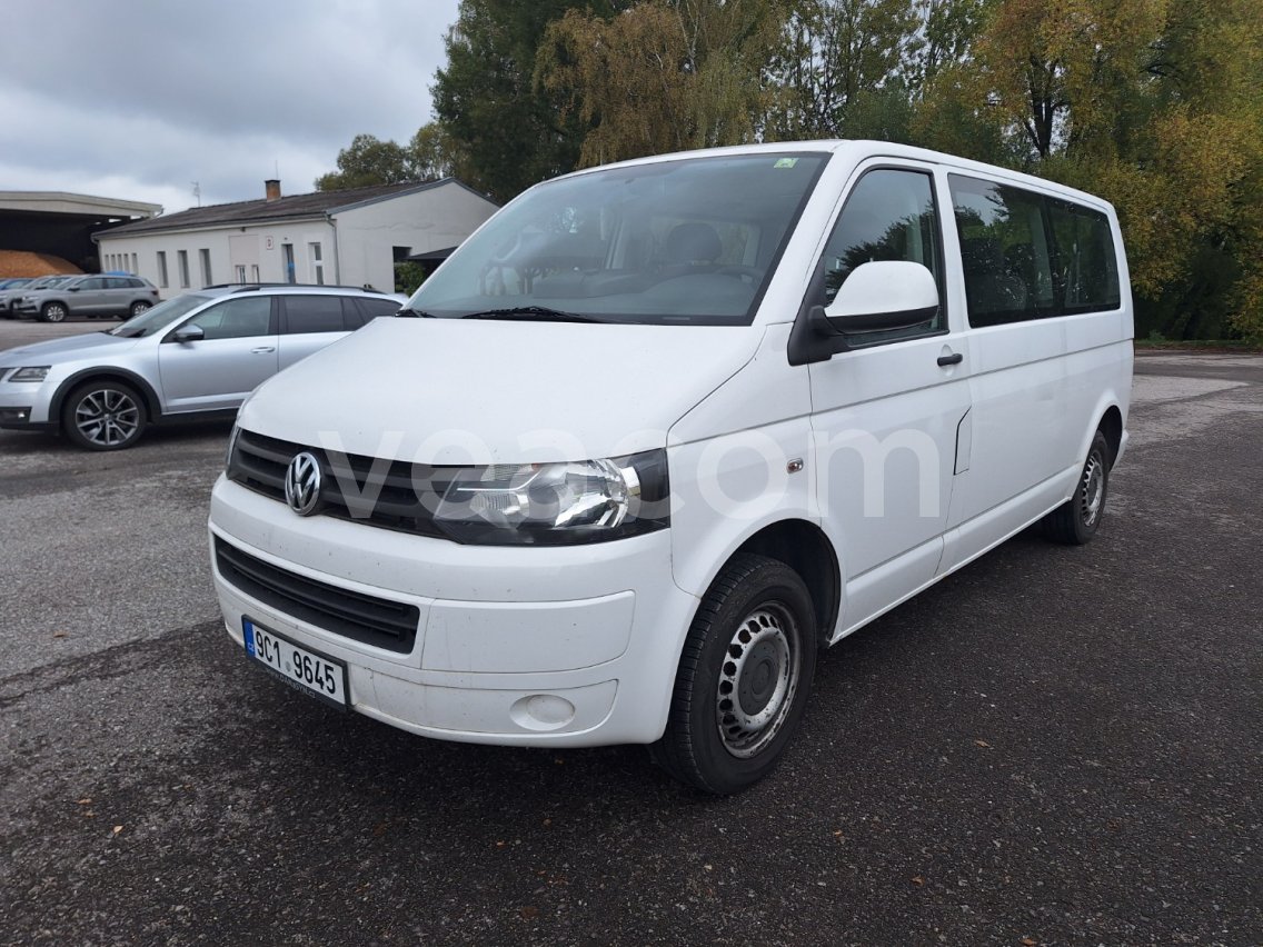 Online auction: VOLKSWAGEN  CARAVELLE