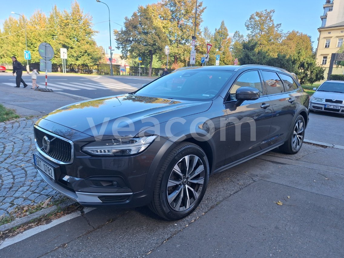 Online aukce: VOLVO  V90 CROSS COUNTRY 4X4