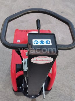 Online árverés:   HUSQVARNA LG300