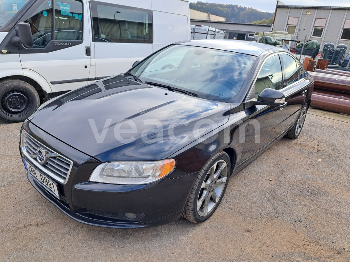 Online aukce: VOLVO  S80 T6 4X4