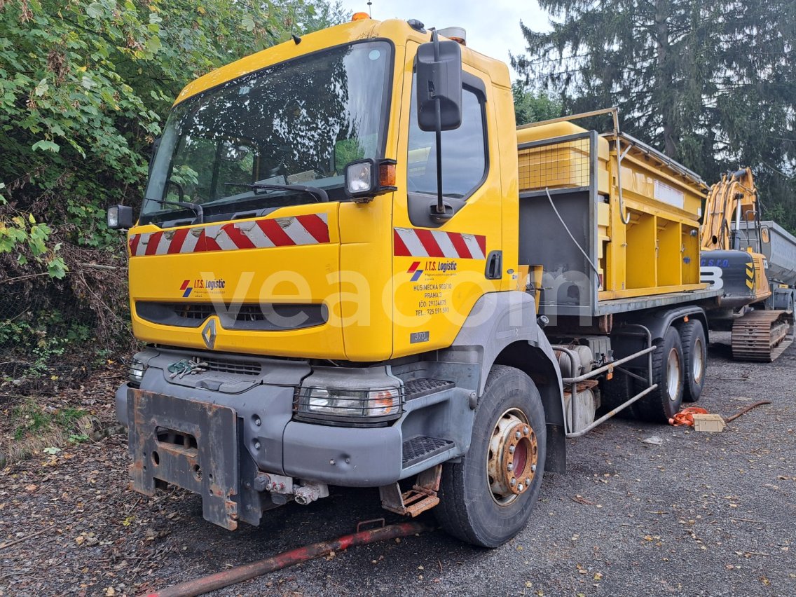 Online aukce: RENAULT  KERAX 370 6X4