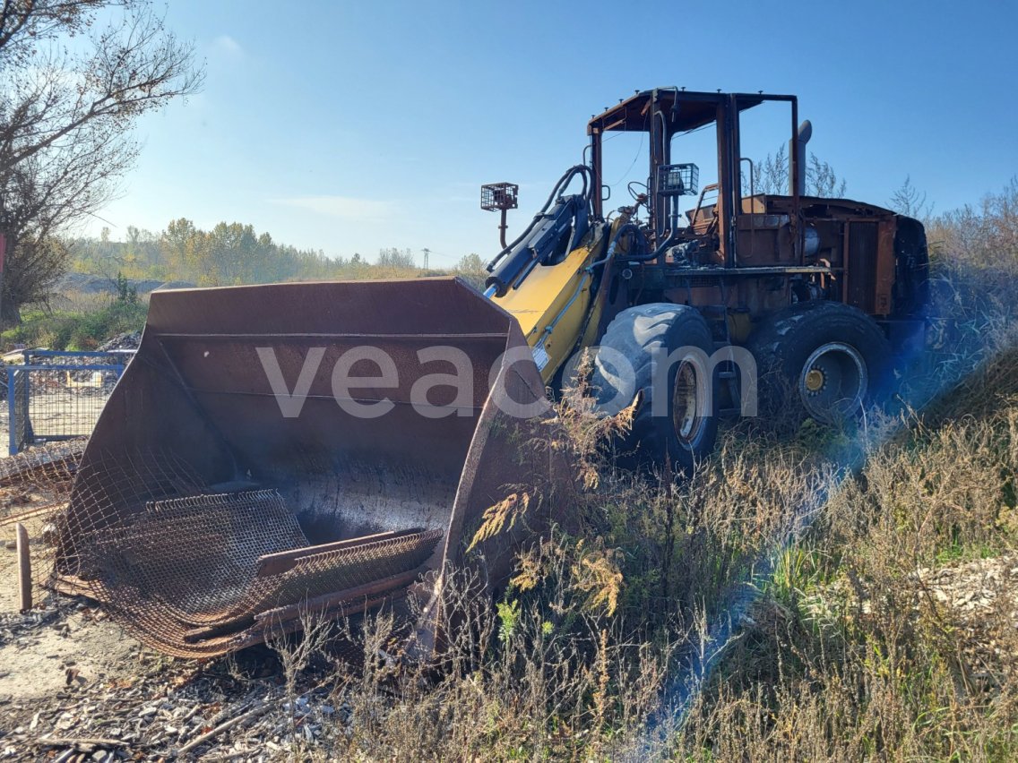 Online aukce:   CATERPILLAR 930H