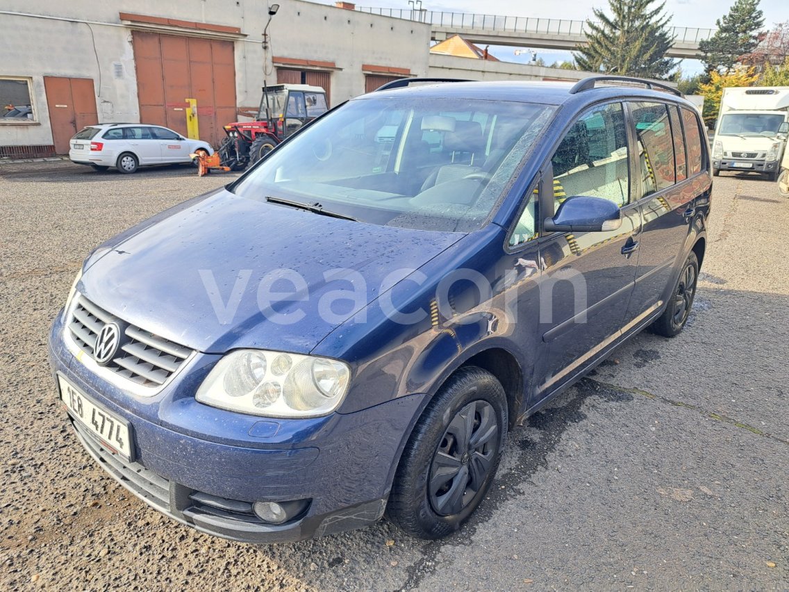 Online auction: VOLKSWAGEN  TOURAN