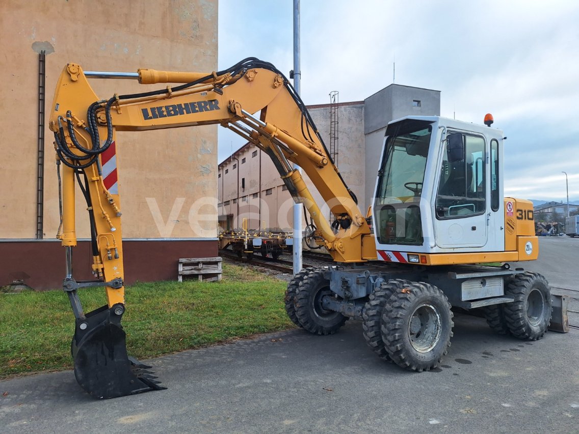 Online auction: LIEBHERR  A310B 4X4