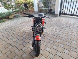 Online auction:   BENELLI LEONCINO 125