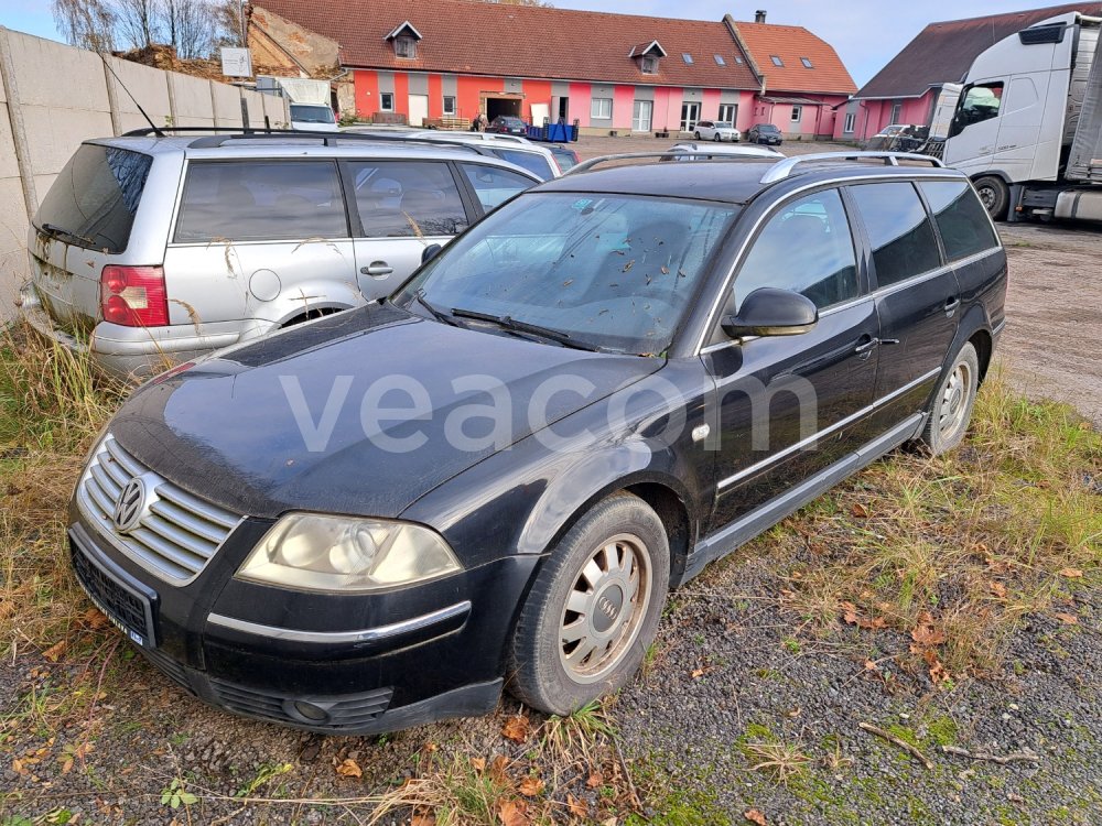 Online auction: VOLKSWAGEN  PASSAT VARIANT