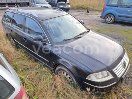 Online auction: VOLKSWAGEN  PASSAT VARIANT