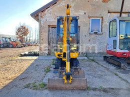 Online auction: JCB  8016