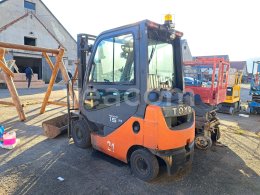 Online auction: TOYOTA  02-8FGF15