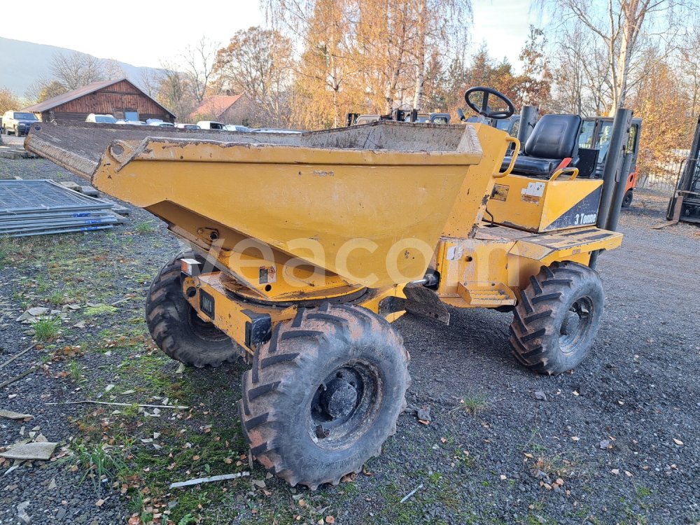 Online auction:  THWAITES 3 TONNE 4X4