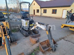 Online auction: BOBCAT  E08