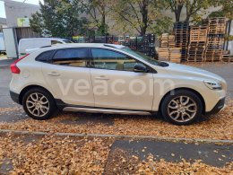 Online auction: VOLVO  V40 CROSS COUNTRY