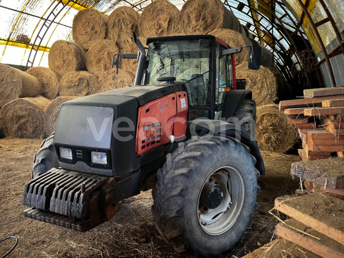 Online auction: VALTRA  VALMET 8950 4X4