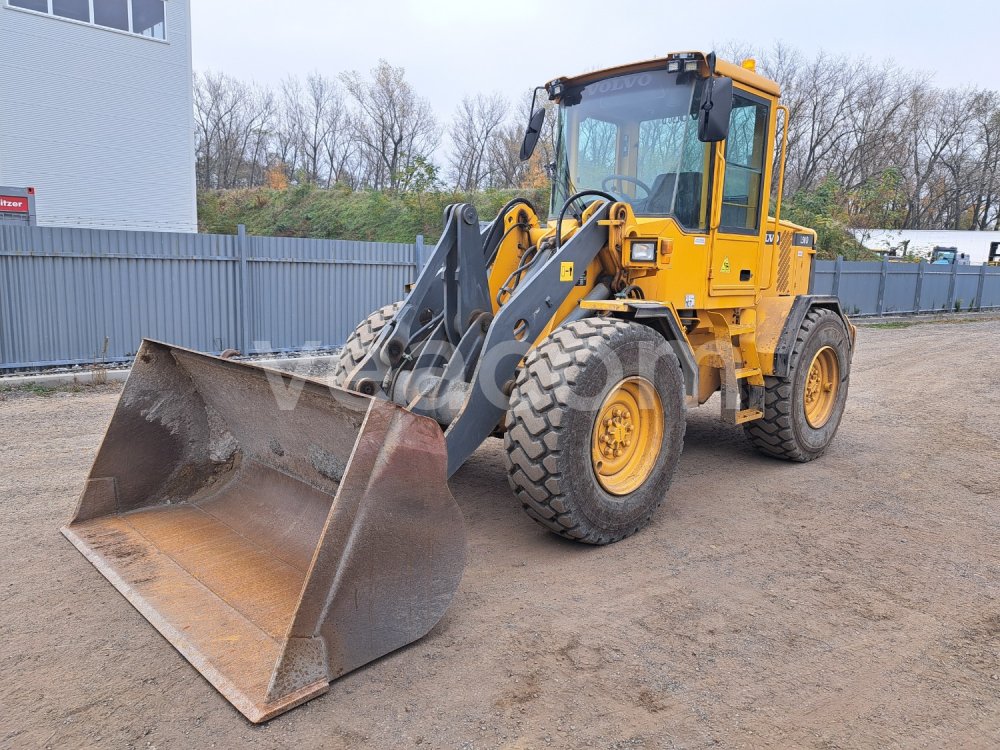 Online auction: VOLVO  L 50 D 4X4