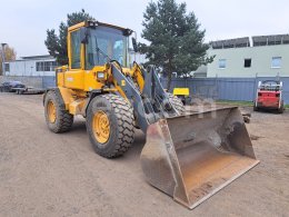 Online auction: VOLVO  L 50 D 4X4