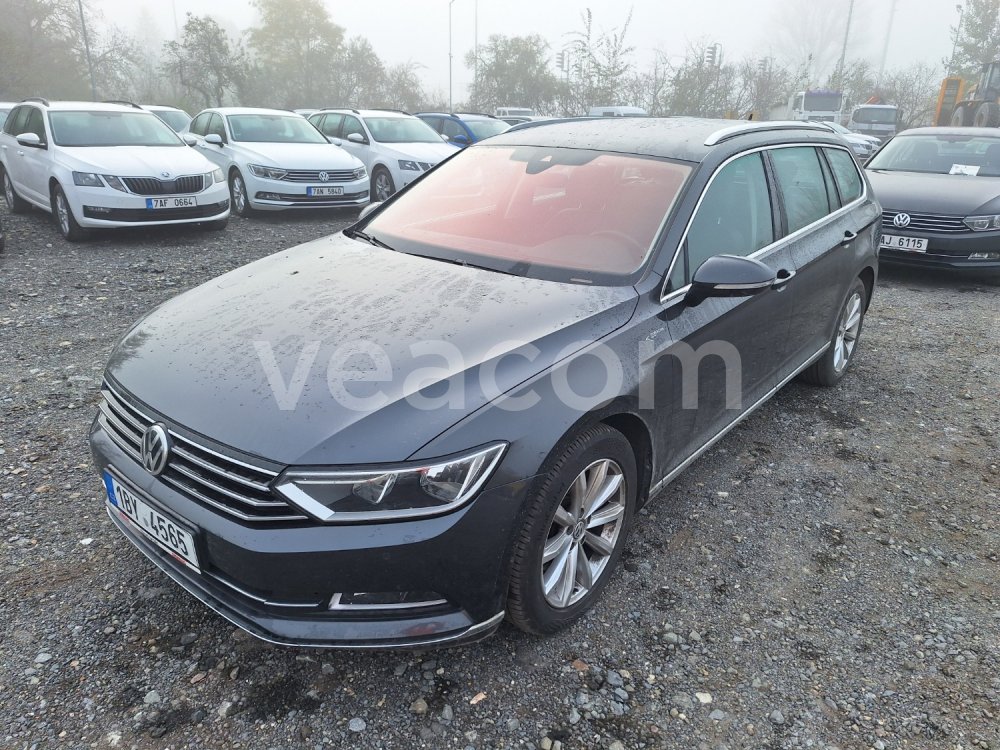 Online auction: VOLKSWAGEN  PASSAT