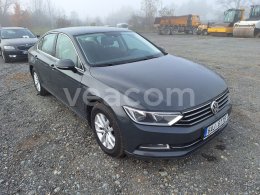 Online auction: VOLKSWAGEN  PASSAT