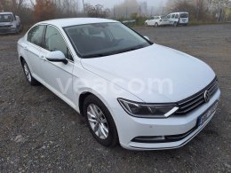 Online auction: VOLKSWAGEN  PASSAT