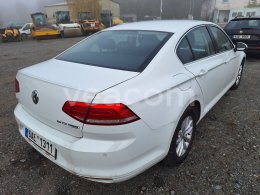 Online auction: VOLKSWAGEN  PASSAT