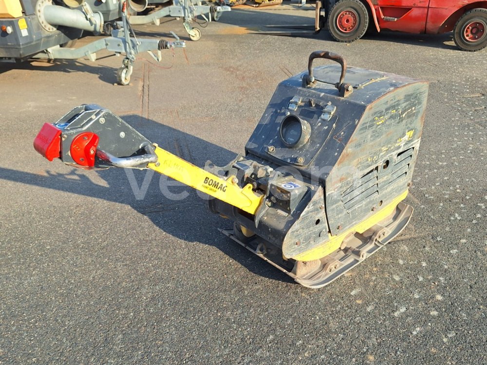 Online auction: BOMAG  BPR 70/70 D