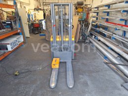 Online auction:   ELECTRIC STACKER CDDR15