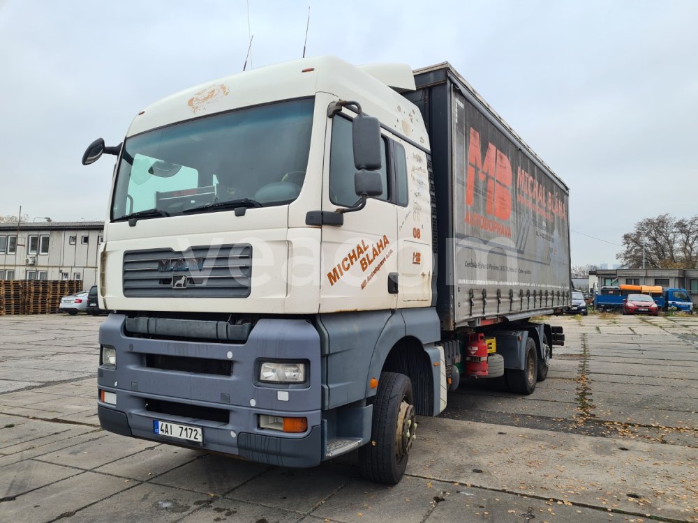 Online auction: MAN  TGA 26.400 6X2-2 LL