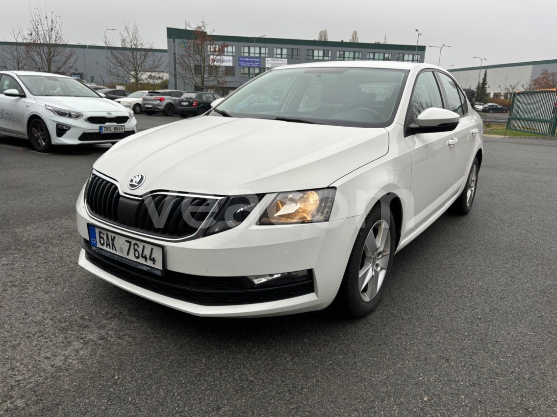 Aukcja internetowa: ŠKODA  OCTAVIA