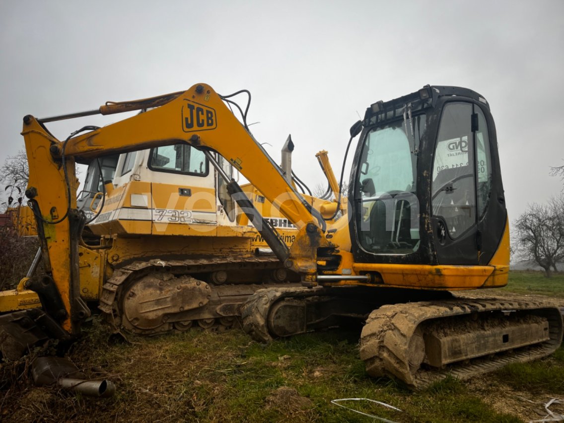 Online auction: JCB  8080