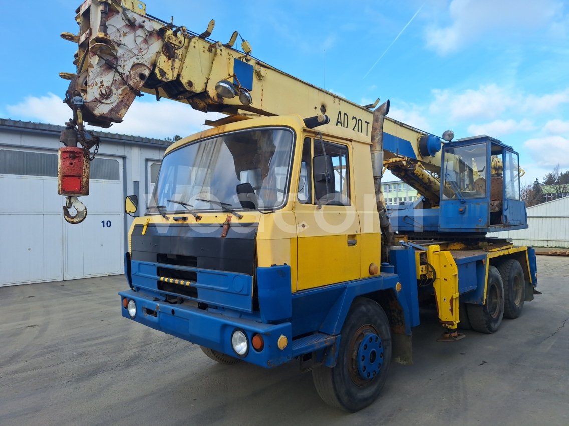 Online auction: TATRA  T815 6X6