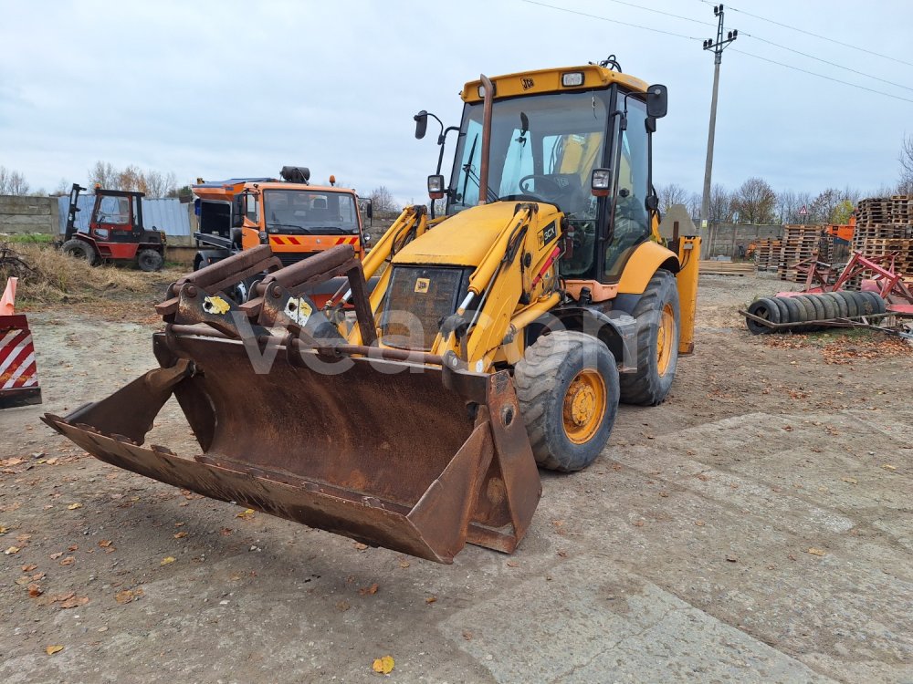 Online auction: JCB  3CX 4X4