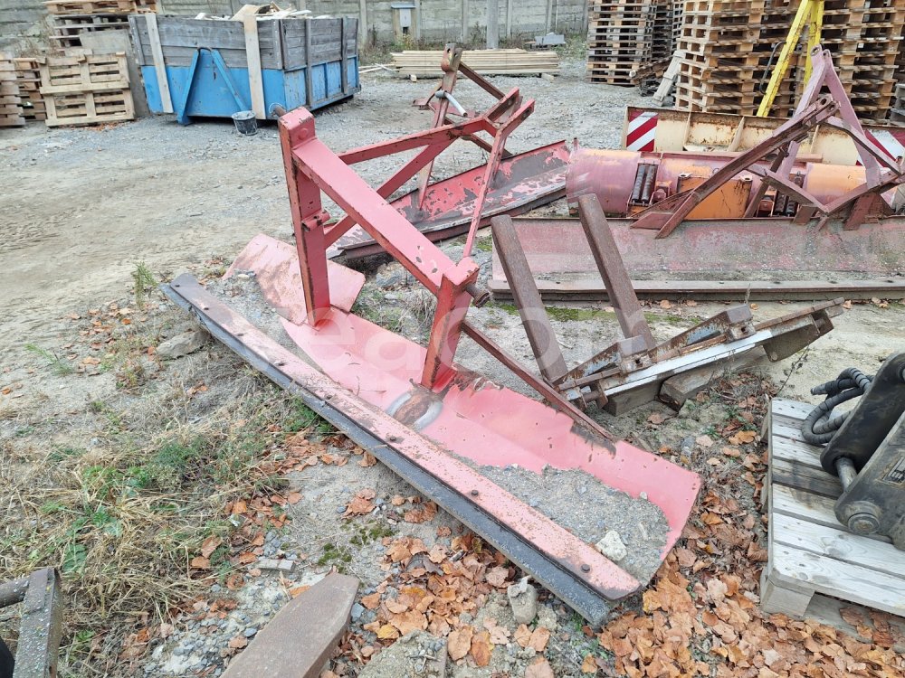 Online auction:  SNĚHOVÁ RADLICE 300 CM ZA TRAKTOR