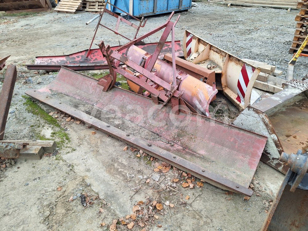 Online auction:  SNĚHOVÁ RADLICE 300 CM ZA TRAKTOR