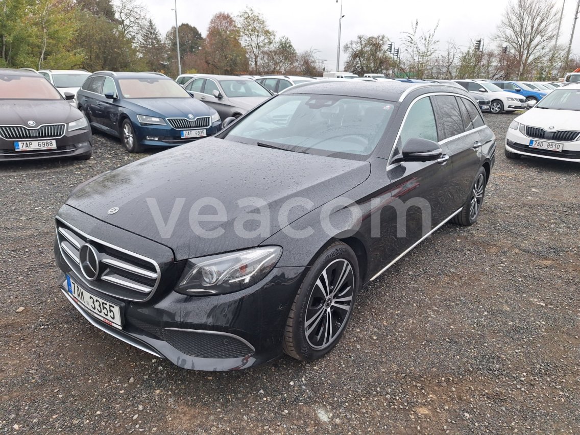 Online auction: MB  E 220 D 4MATIC