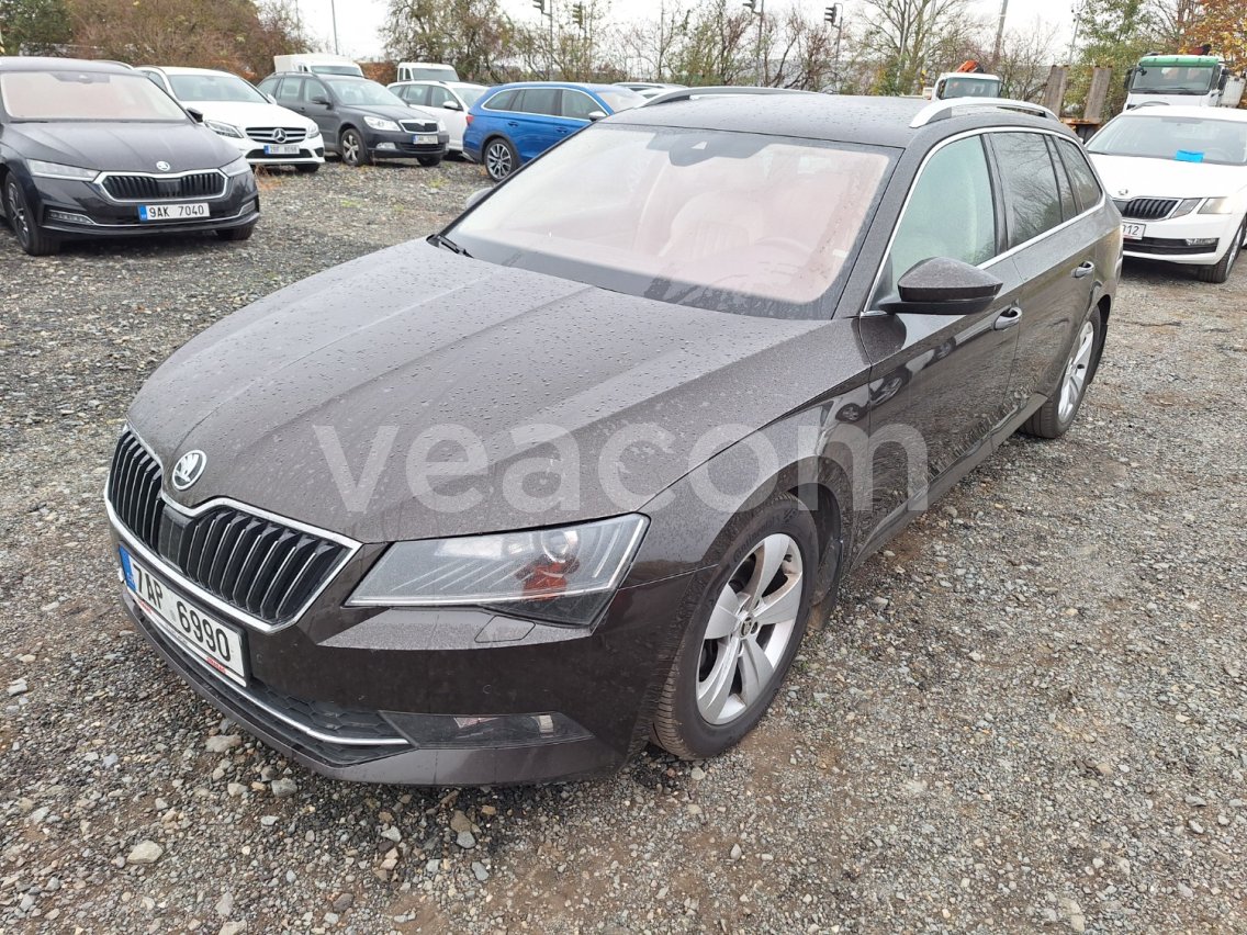 Online auction: ŠKODA  SUPERB