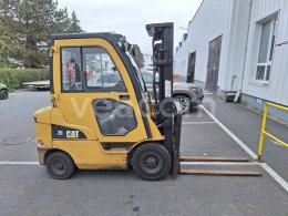 Online auction: CATERPILLAR  DP 20 CN