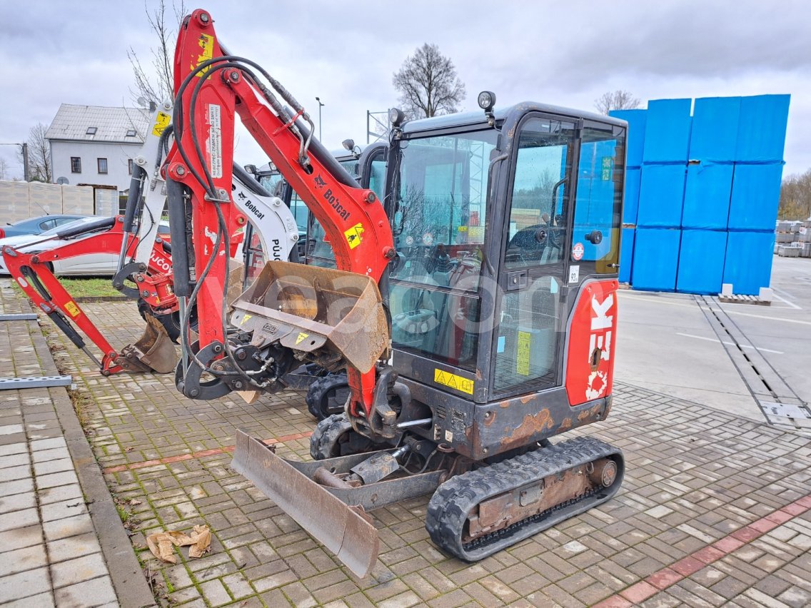 Online auction: BOBCAT  E19