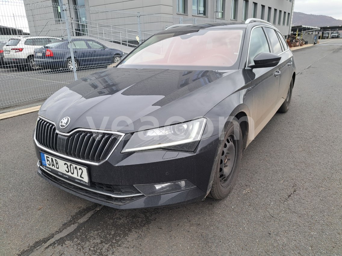 Online auction: ŠKODA  SUPERB