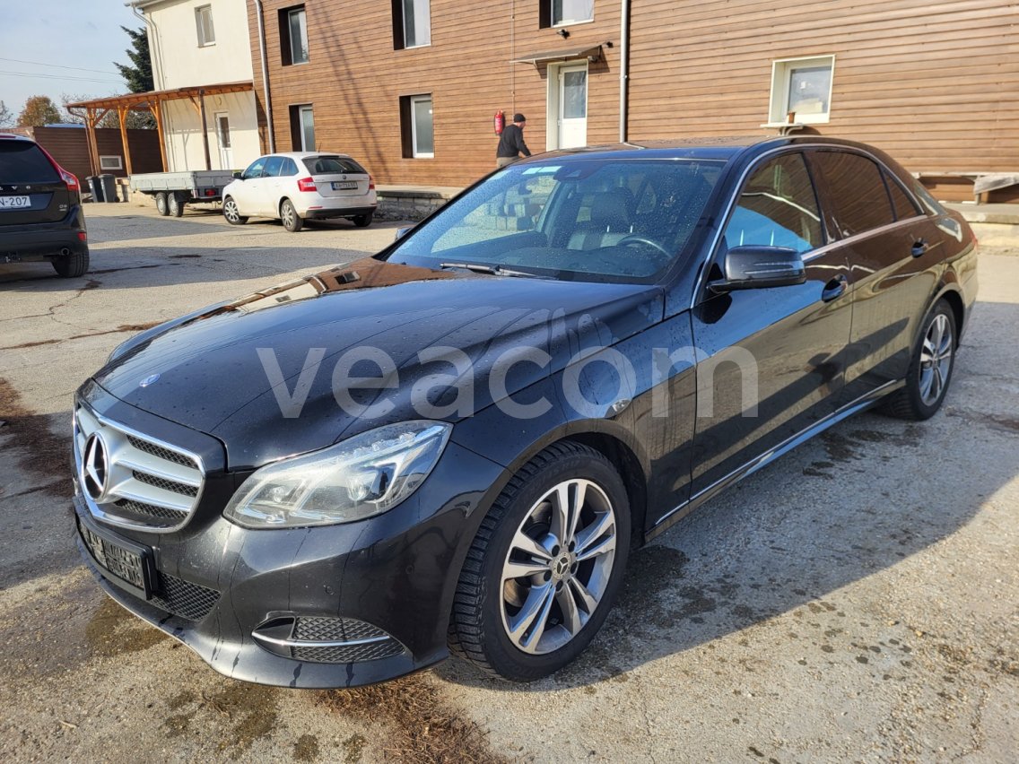 Online auction: MB  E 220 CDI