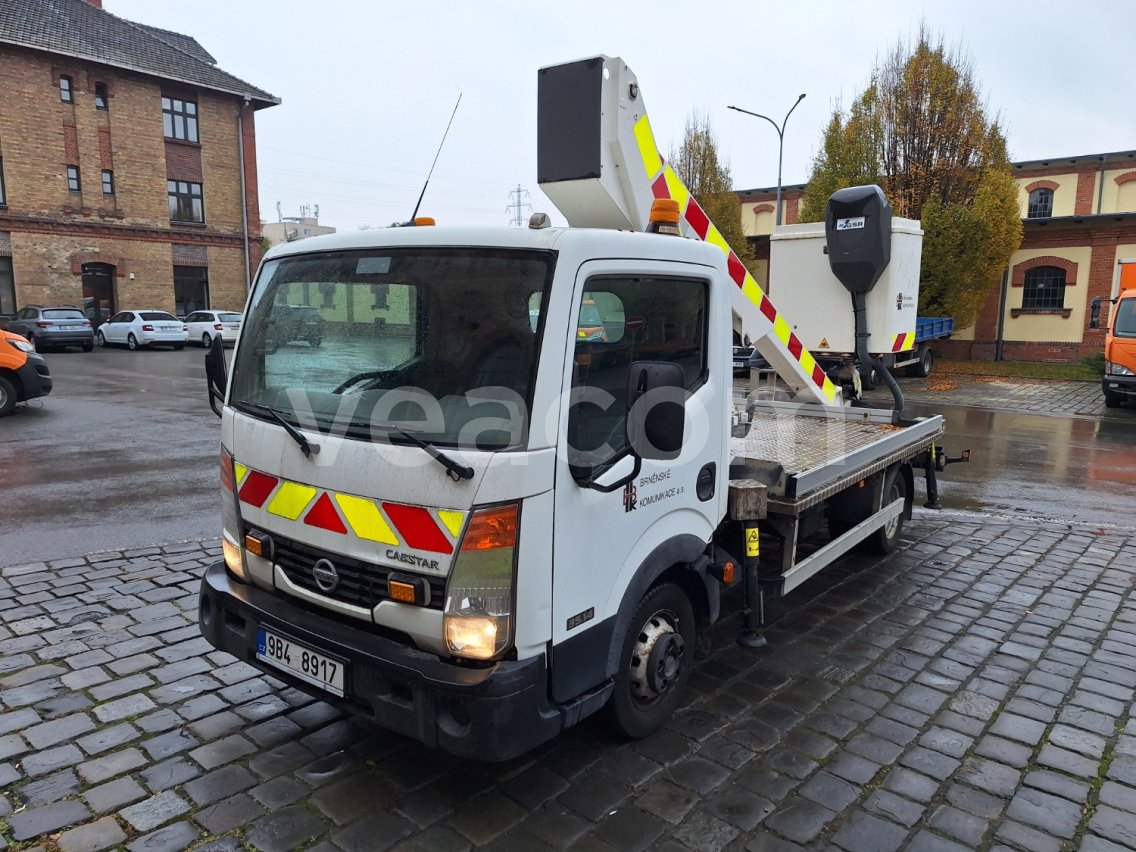 Online auction: NISSAN  CABSTAR