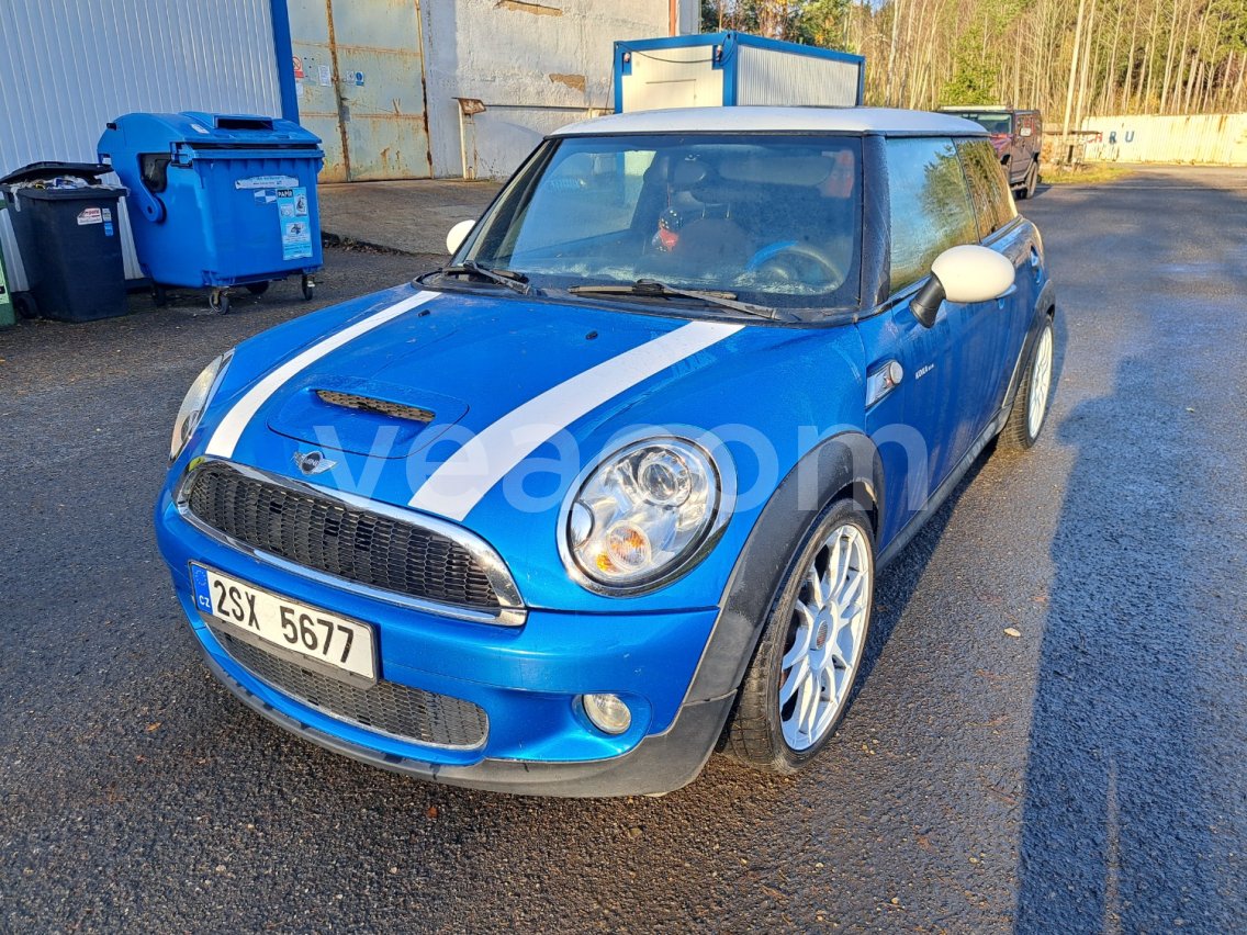 Online aukce:   MINI COOPER S