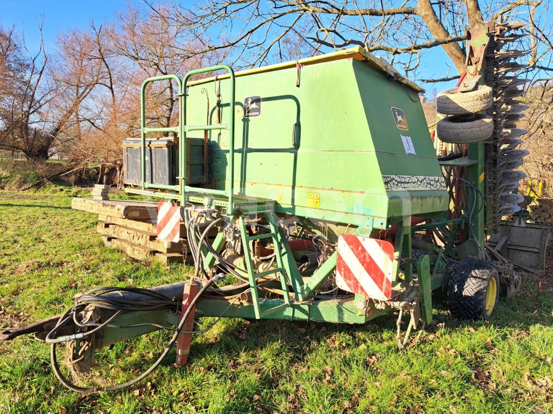 Online auction: JOHN DEERE  740 A