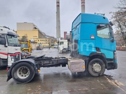 Online aukce: RENAULT  T 460