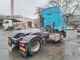 Online aukce: RENAULT  T 460