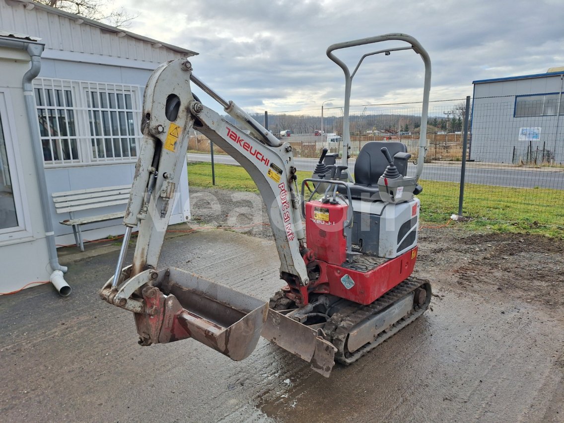 Online aukce: TAKEUCHI  TB 210 R