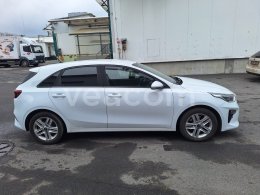 Online aukce: KIA  CEED