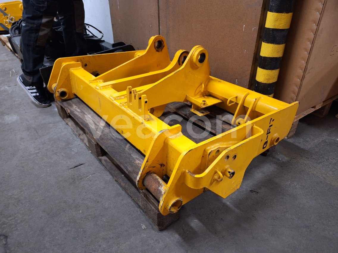 Online auction: JCB  RYCHLOUPÍNACÍ ZAŘÍZENÍ Q-FIT