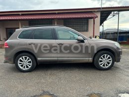 Online auction: VOLKSWAGEN  TOUAREG